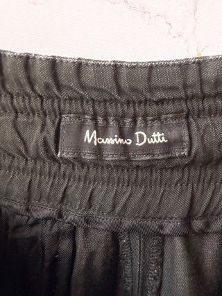 Pantalones tobillero Massimo Dutti negros