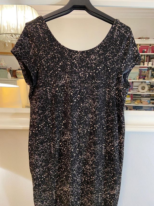 Vestido midi negro con estampado