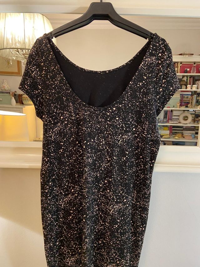 Vestido midi negro con estampado