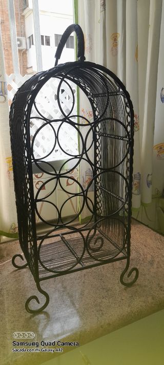 Botellero metálico negro - hecho a mano