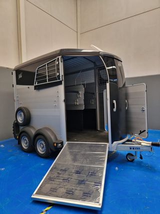 VAN DE CABALLOS HBX 506 IFOR WILLIAMS TRAILERS