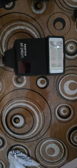 Pentax SF7 + obiettivo 28-50mm