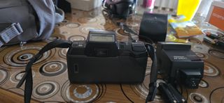 Pentax SF7 + obiettivo 28-50mm