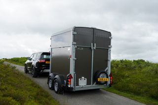 VAN DE CABALLOS HB 511 IFOR WILLIAMS TRAILERS