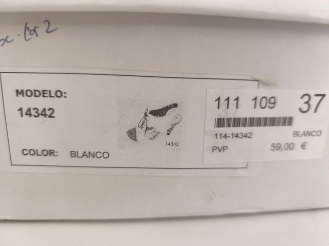 Sandalias tacón, buenas. Nature piel blancas.