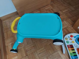 Andador musical Baby Einstein