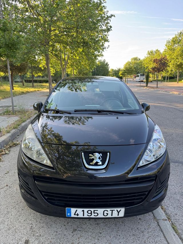 Peugeot 207 2010
