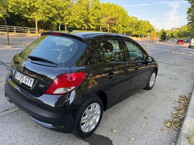 Peugeot 207 2010
