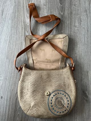 Bolso Desigual beige y marrón