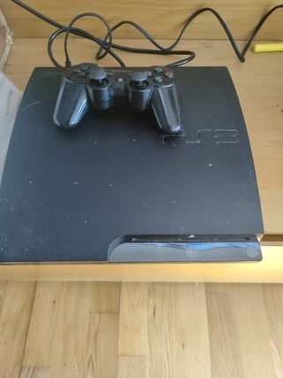 PS3 (PlayStation 3) - Juegos incluidos  solo hoy 
