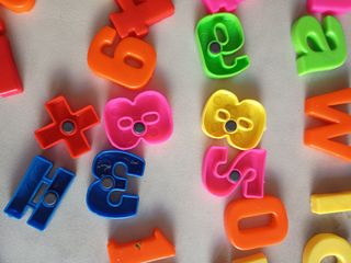 MATERIAL EDUCATIVO LETRAS Y NÚMEROS