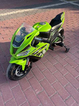 Moto eléctrica Kawasaki bebes