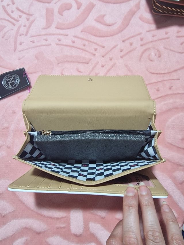 Cartera Nicole Lee dorada