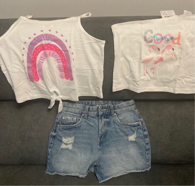 Conjunto niña: Dos top de sfera y shorts de C&A