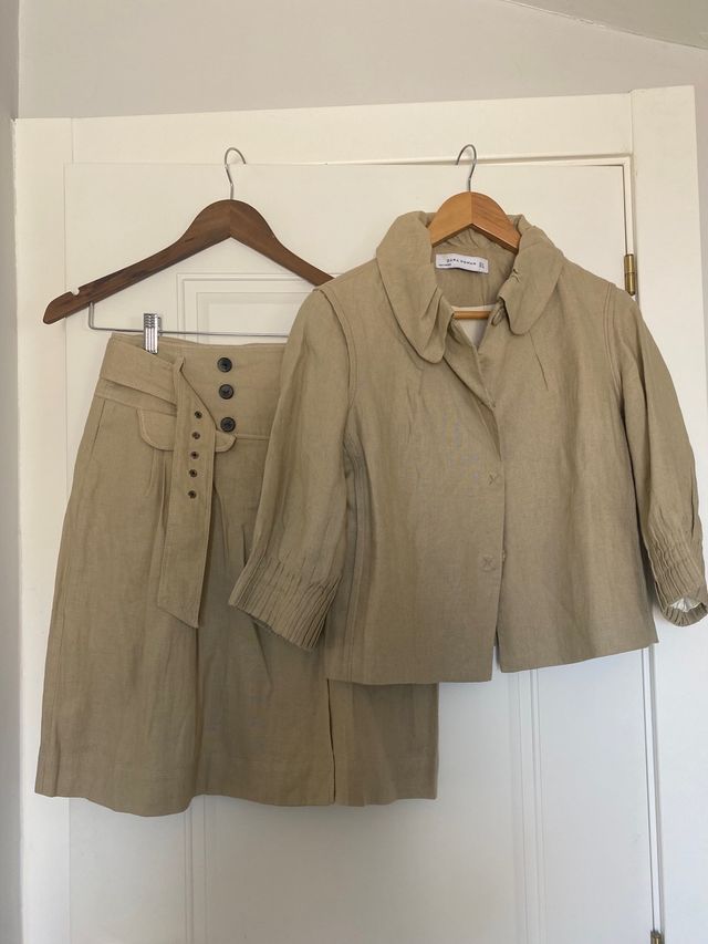 Conjunto falda y chaqueta lino beige