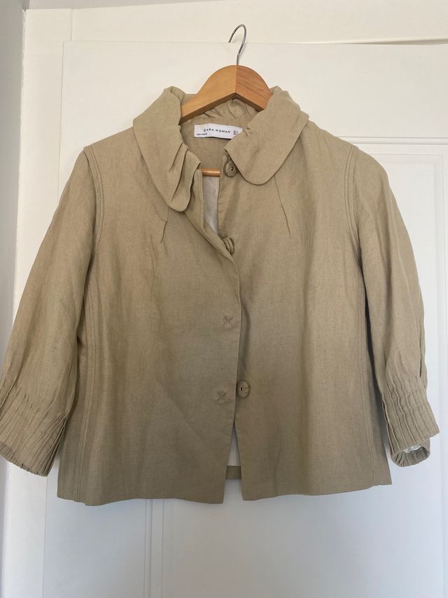 Conjunto falda y chaqueta lino beige