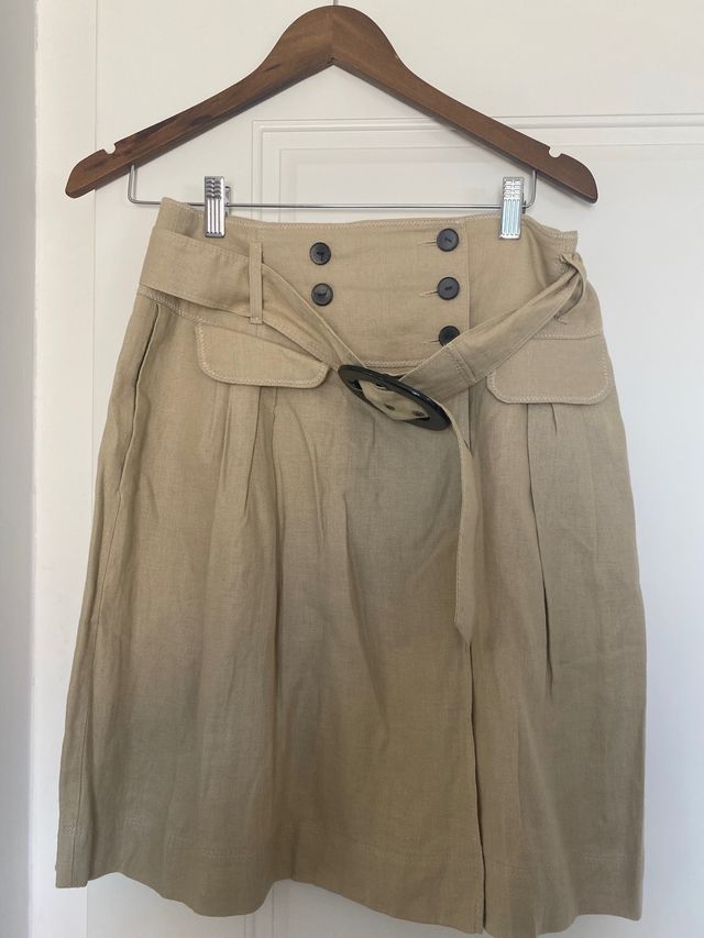 Conjunto falda y chaqueta lino beige