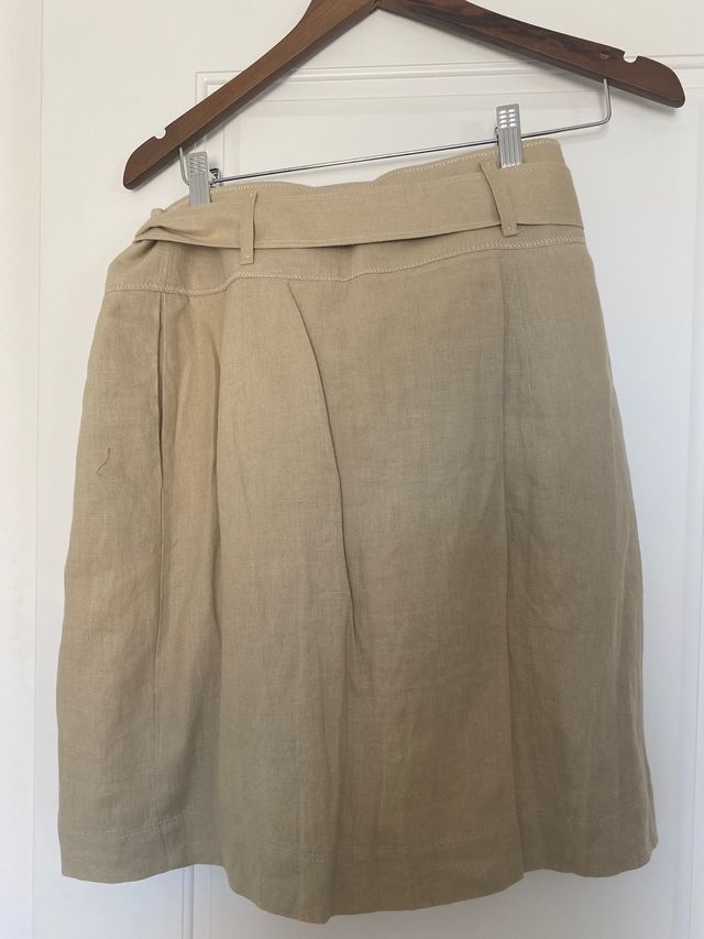 Conjunto falda y chaqueta lino beige