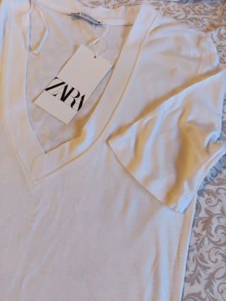 Camiseta Zara blanca manga corta