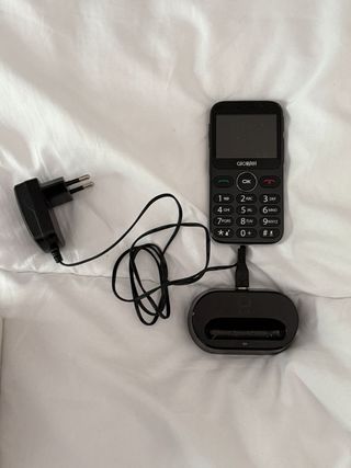Alcatel móvil negro