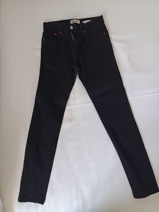 Vaqueros negros pitillo hombre