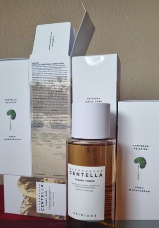 TÓNICO FACIAL DE CENTELLA DE MADAGASCAR – SKIN1004