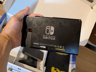 Nintendo Switch edición Pokemon lets go Pikachu
