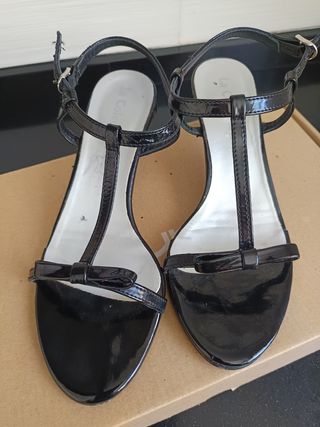 Sandalias negras tacón bajo -talla 37