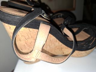Sandalias cuña H&M negras, talla 40