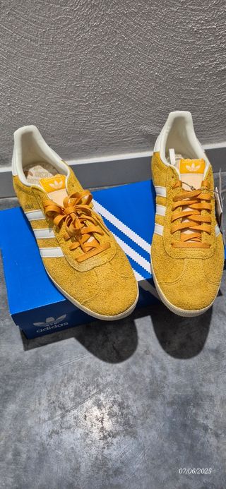 Zapatillas Adidas Gazelle amarillas - 45