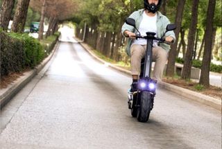1355 Ciclomotor eléctrico malaku pro Cecotec nuevo