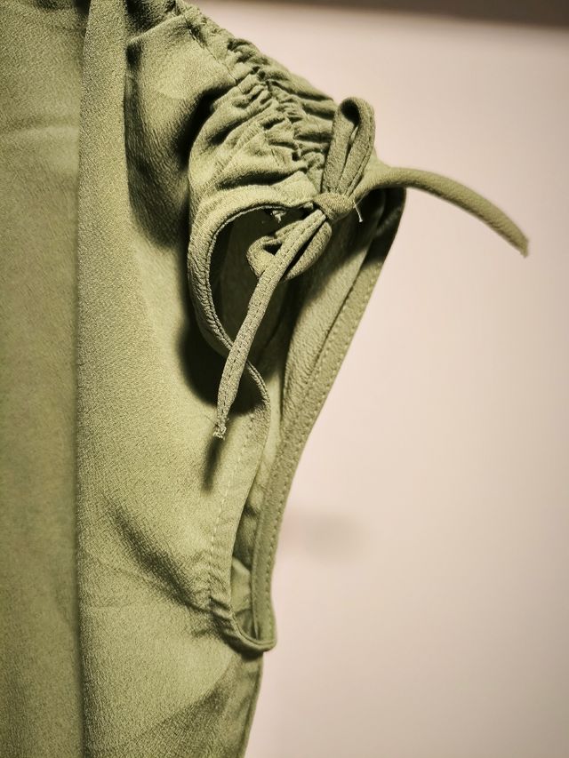 Mono niña HM verde - Nuevo con etiqueta