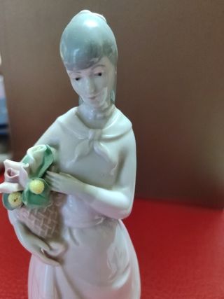 Niña porcelana años 70 - 21cm