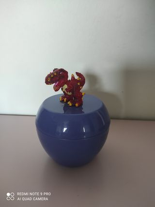 Action figure Dinofroz