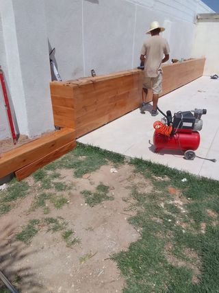 Banco madera jardín