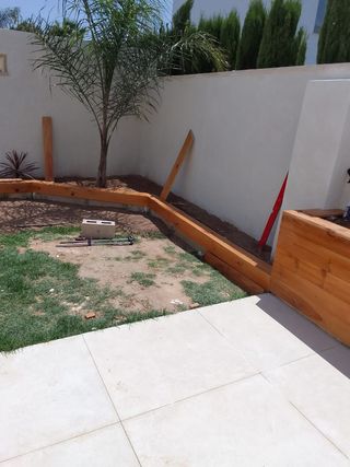 Banco madera jardín