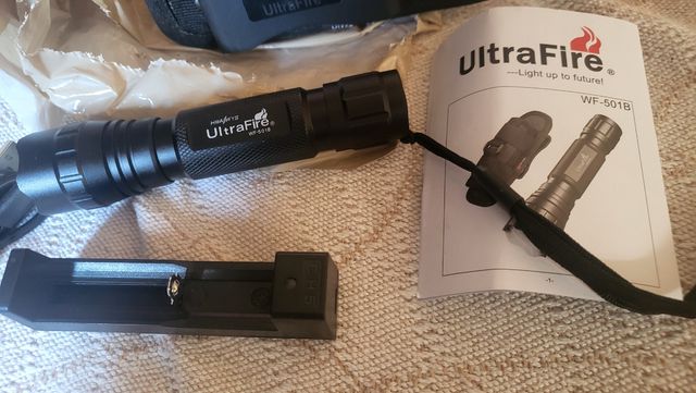 Linterna UltraFire WF-501B