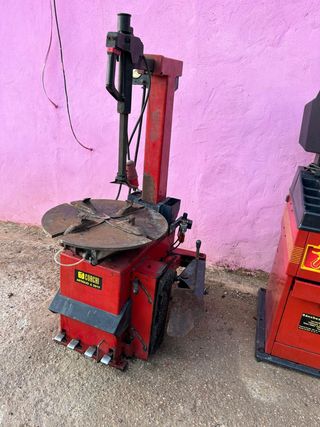 Máquina equilibradora neumáticos Corghi