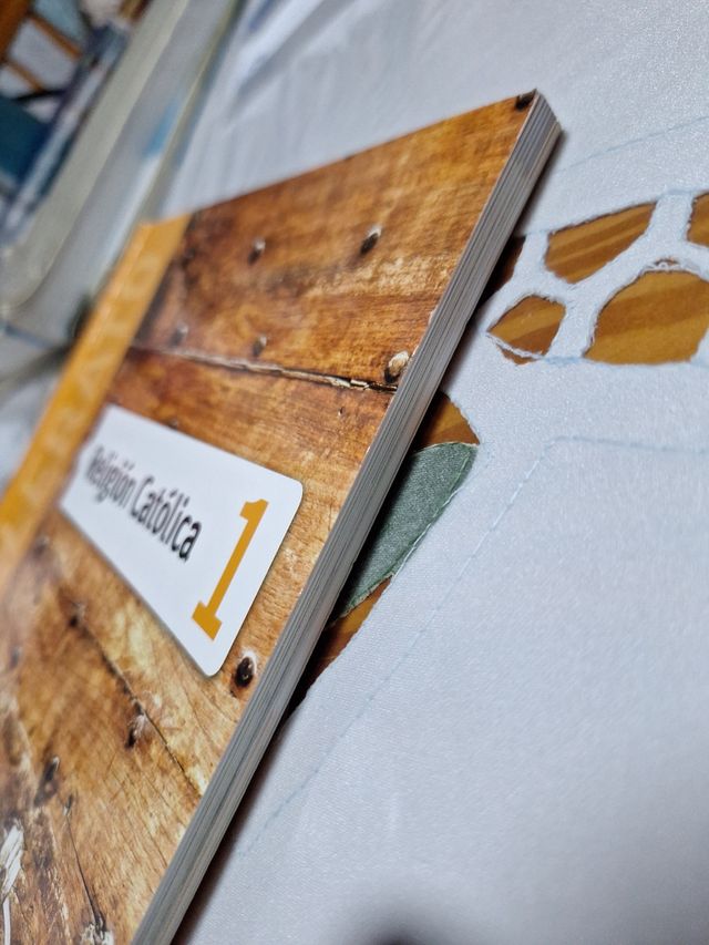 RELIGIÓN CATÓLICA 1 BACHILLERATO