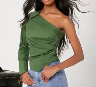 Blusa asimétrica verde oliva