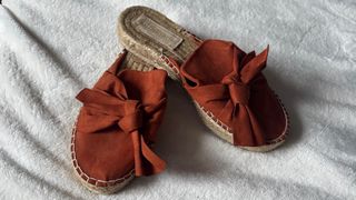 Sandalias de esparto con lazada de ante
