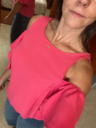 Blusa rosa volantes