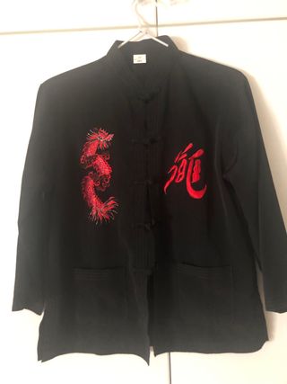 Kimono negro niño, talla 12, dragón rojo bordado