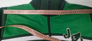 Cazadora chándal Genuine Products verde-blanca