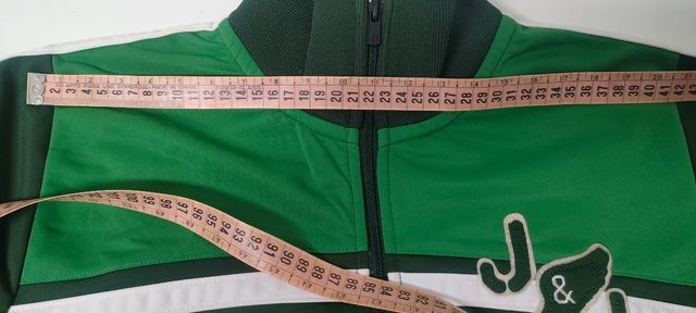 Cazadora chándal Genuine Products verde-blanca