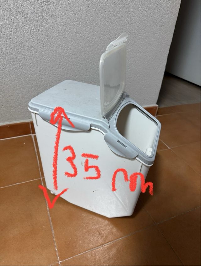 Contenedor comida perro blanco con ruedas