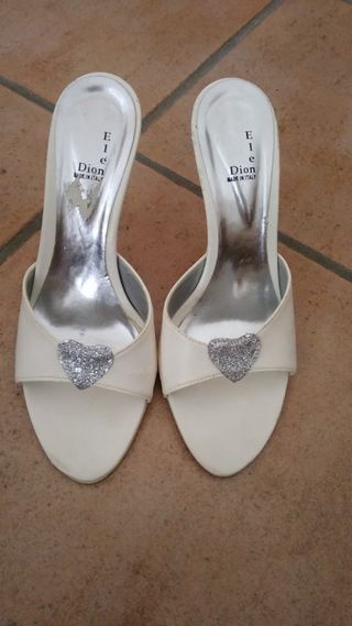 Sandalo ciabattina bianco