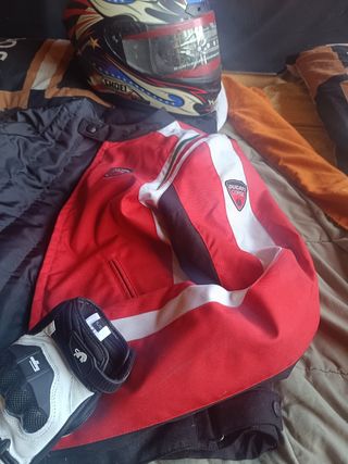 Cazadora Ducati Corses talla S