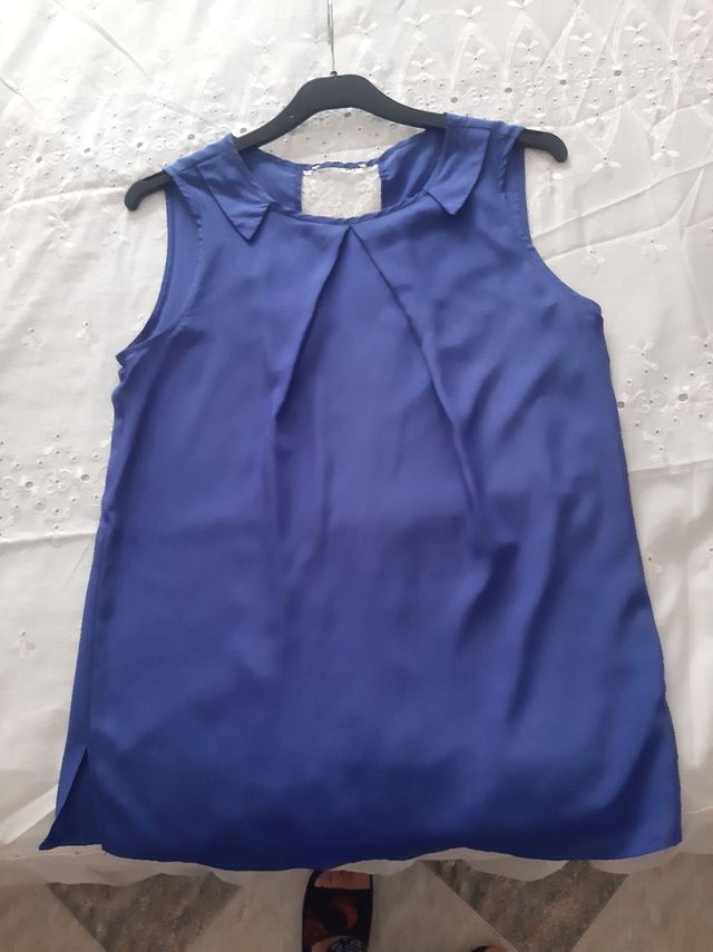 Blusa azul talla única -espalda con Encaje