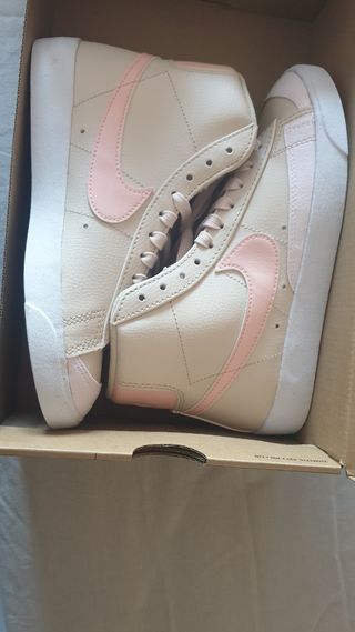 Zapatillas Nike Blazer Mid '77 - Beige/Rosa - Tall de segunda mano por 40  EUR en Arona en WALLAPOP
